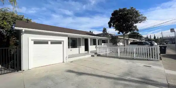 2921 Calvin Avenue