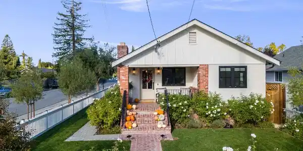 203 Santa Clara Avenue