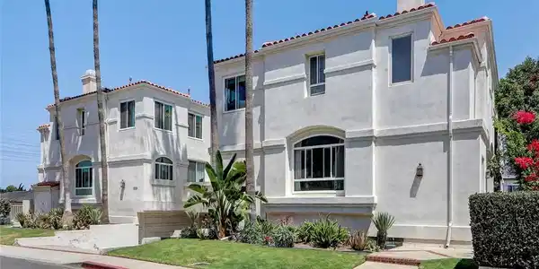 1629 E Palm