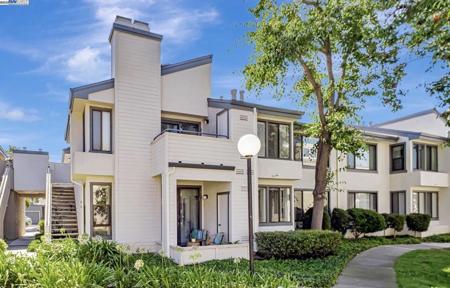 6452 Buena Vista Dr