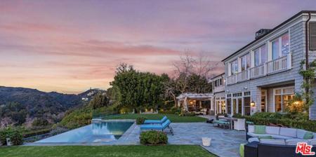 1149 Amalfi Drive
