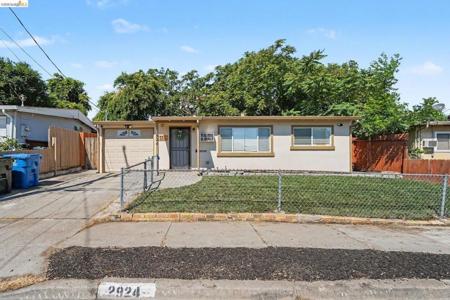 2924 Elizabeth Ln