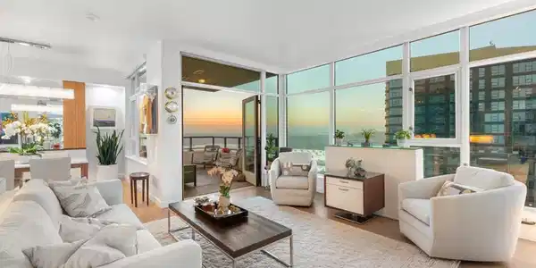 1205 Pacific Hwy