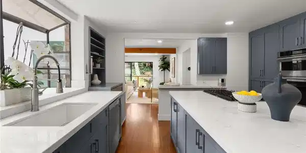 645 Griffith Way