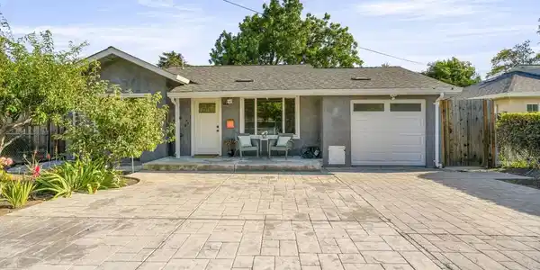 148 W Maude Avenue