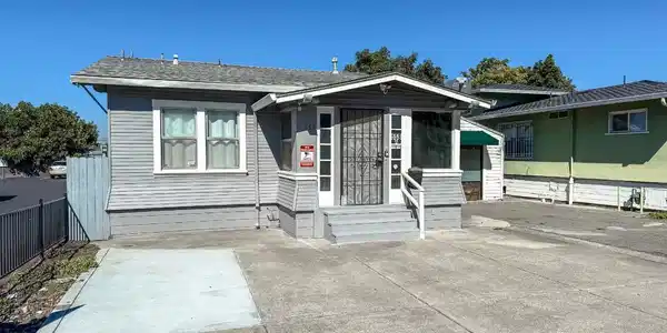 558 A Street