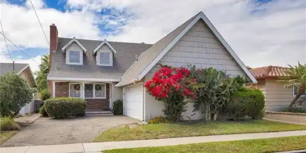 130 Coastline Drive
