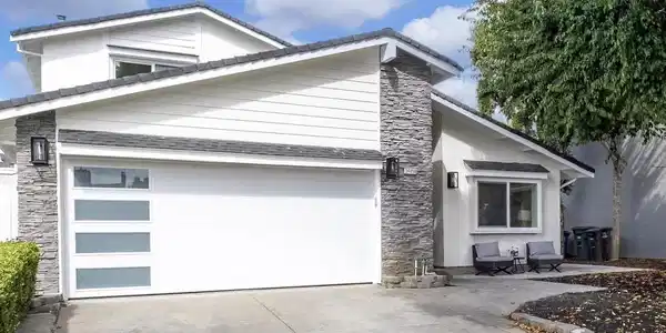 34858 Starling Dr