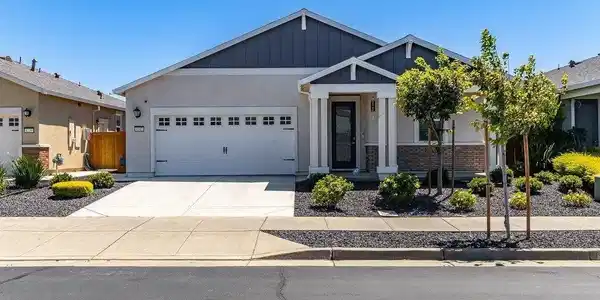4347 Canada Way
