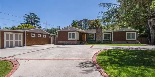 1745 Cordilleras Road