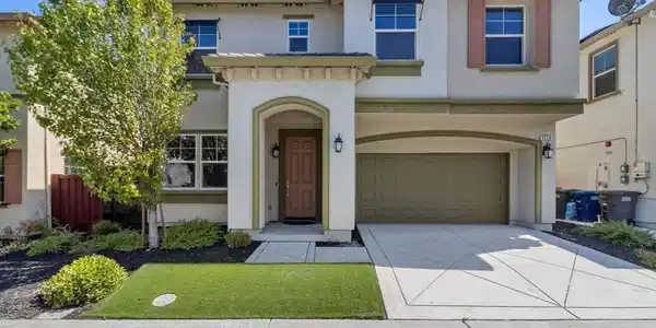 2218 Toscana Dr