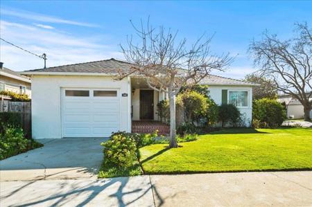 1202 Lillian Ave