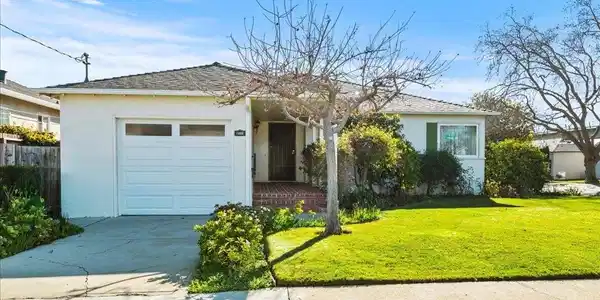 1202 Lillian Ave