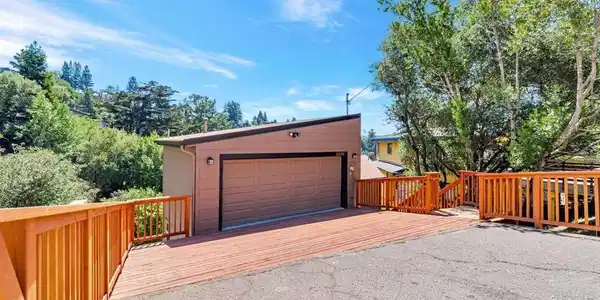 6659 Exeter Dr