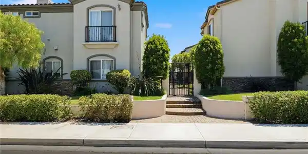 15614 Firmona