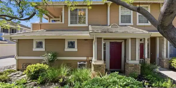 5 Pond Court