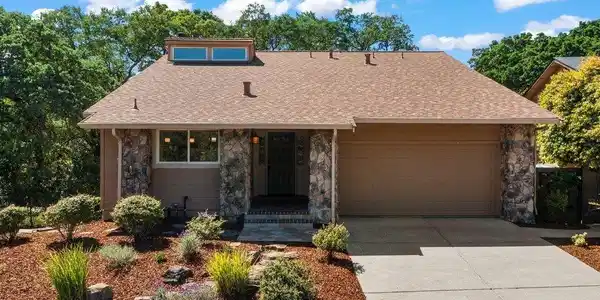 131 Saint Germain Ln