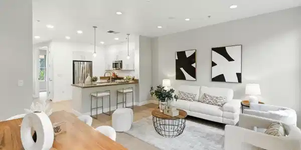 866 Altaire Walk