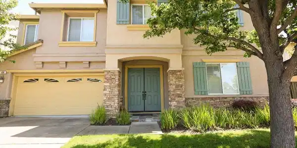 404 Wood Glen Drive