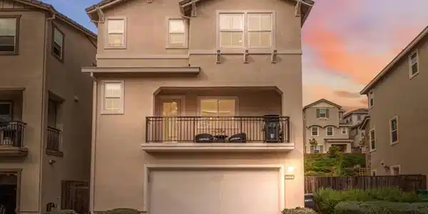 24185 Amaranth Loop