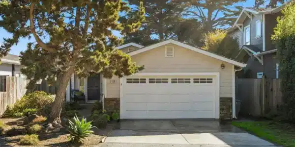 416 Lee Avenue
