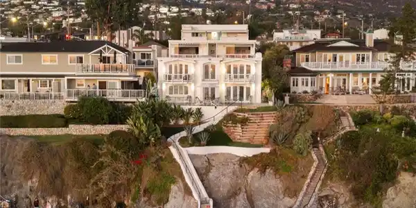 1337 Gaviota Dr