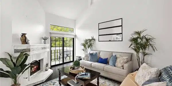 8206 Bridgepoint