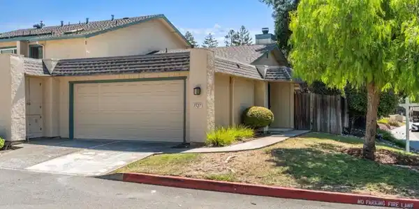 1527 London Cir