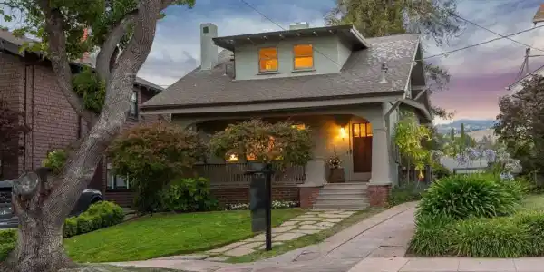 6 Greenbank Avenue