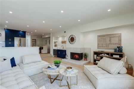 11919 Mayfield