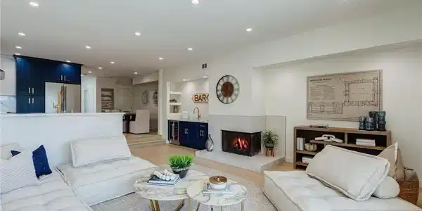 11919 Mayfield