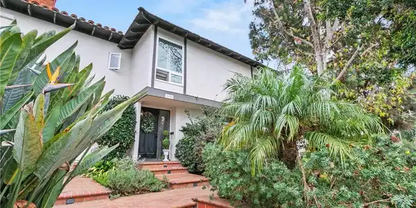 2638 Vista del Oro