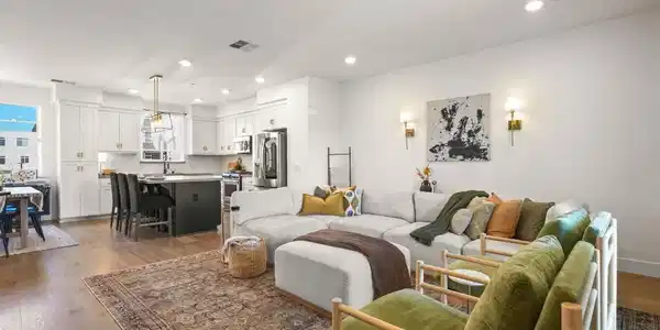 29361 Hub Court