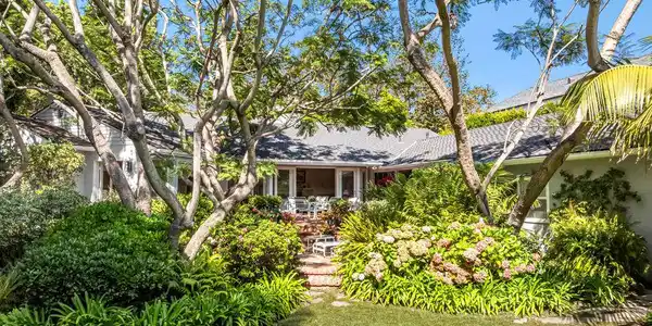 1146 Amalfi Drive