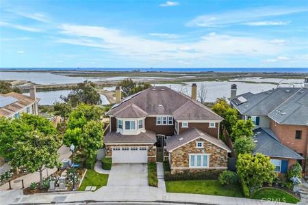 4762 Oceanridge Drive