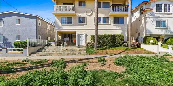 4029 S Pacific