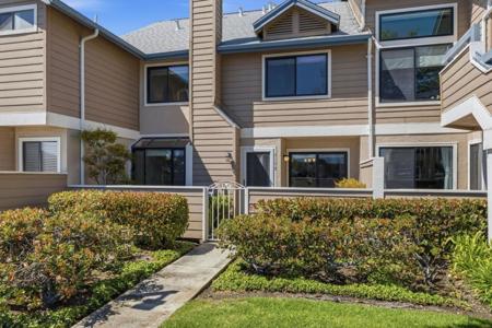 2175 Vista Del Mar