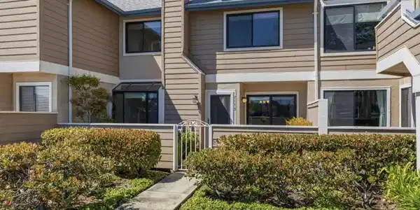 2175 Vista Del Mar