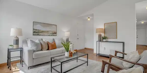 351 Filbert Ct