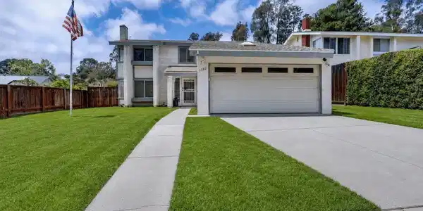 3380 Mount Ariane