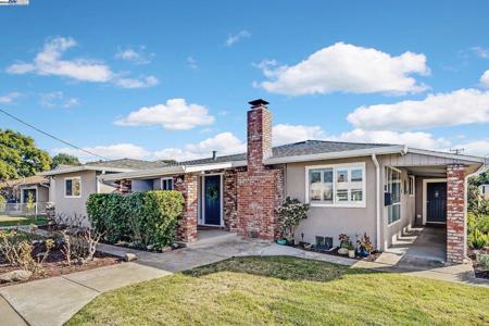 36304 Magellan Dr