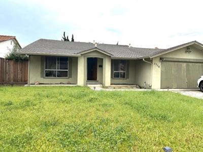 3736 Eastwood Circle