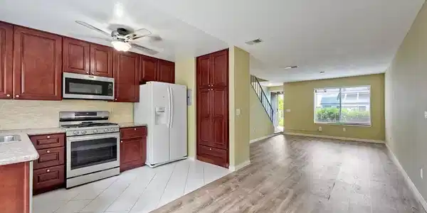 3436 Thunder Dr