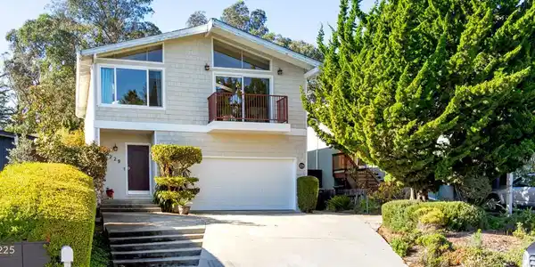 229 Alamo Avenue