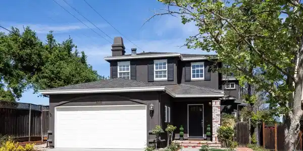 810 Arroyo Court