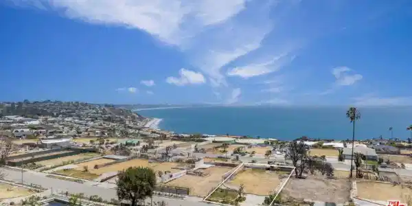 18428 Clifftop Way