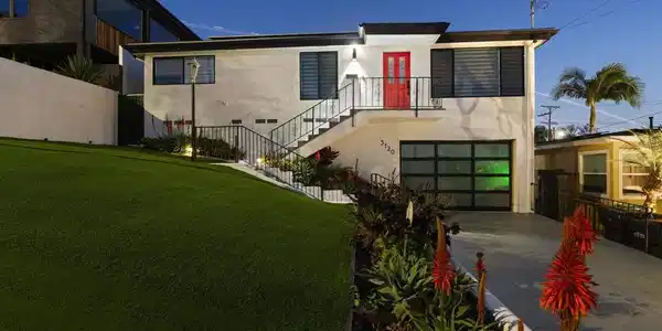 3120 Poe Street