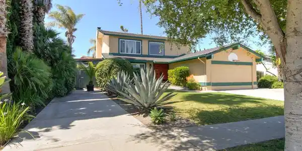 1441 Goldenlake Road