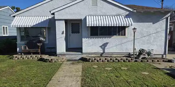 950 Donovan Dr