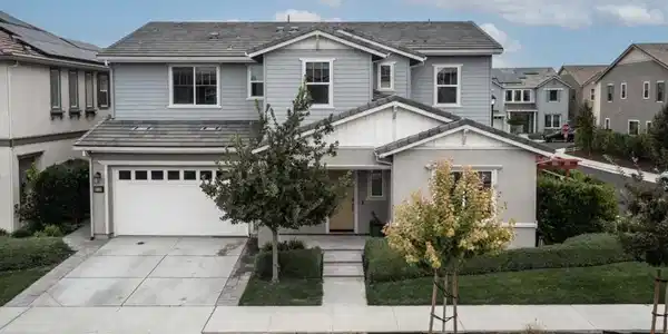 6736 Grasshopper Avenue